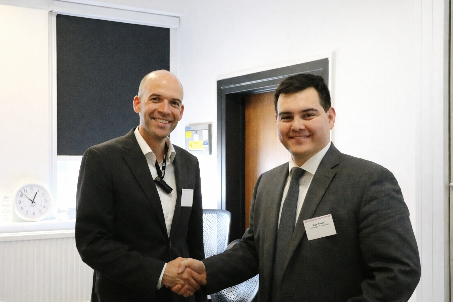 2019 Nicholas Takaki accepting Scholarship