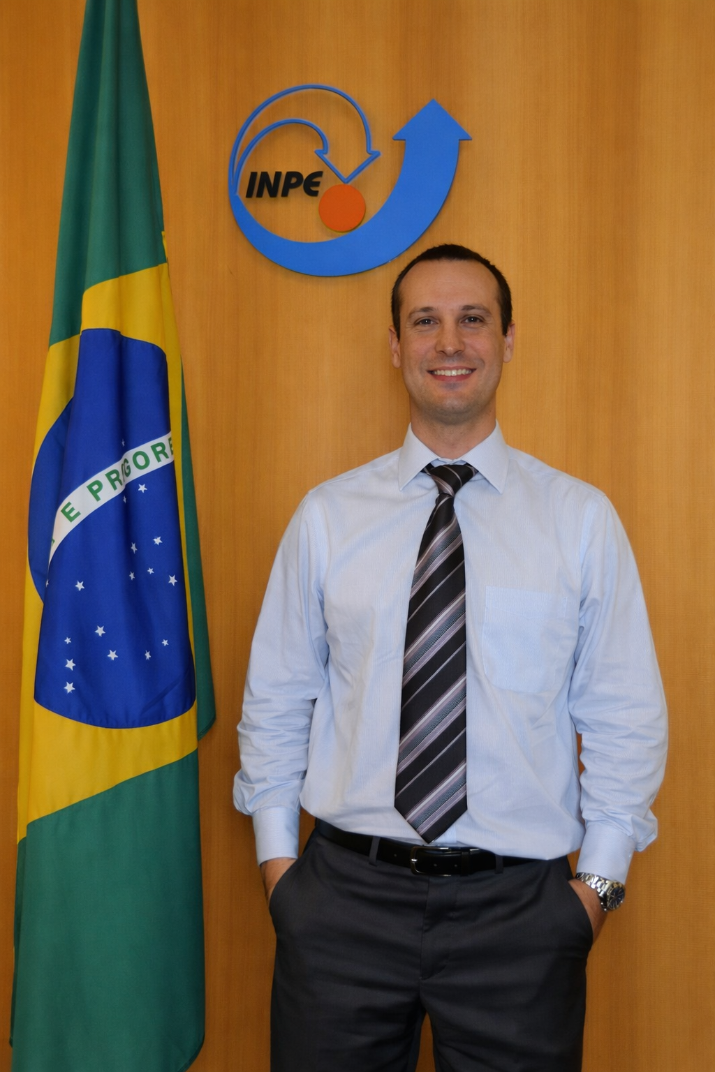 2010 Scholar Braulio de Albuquerque from 2005 at INPE